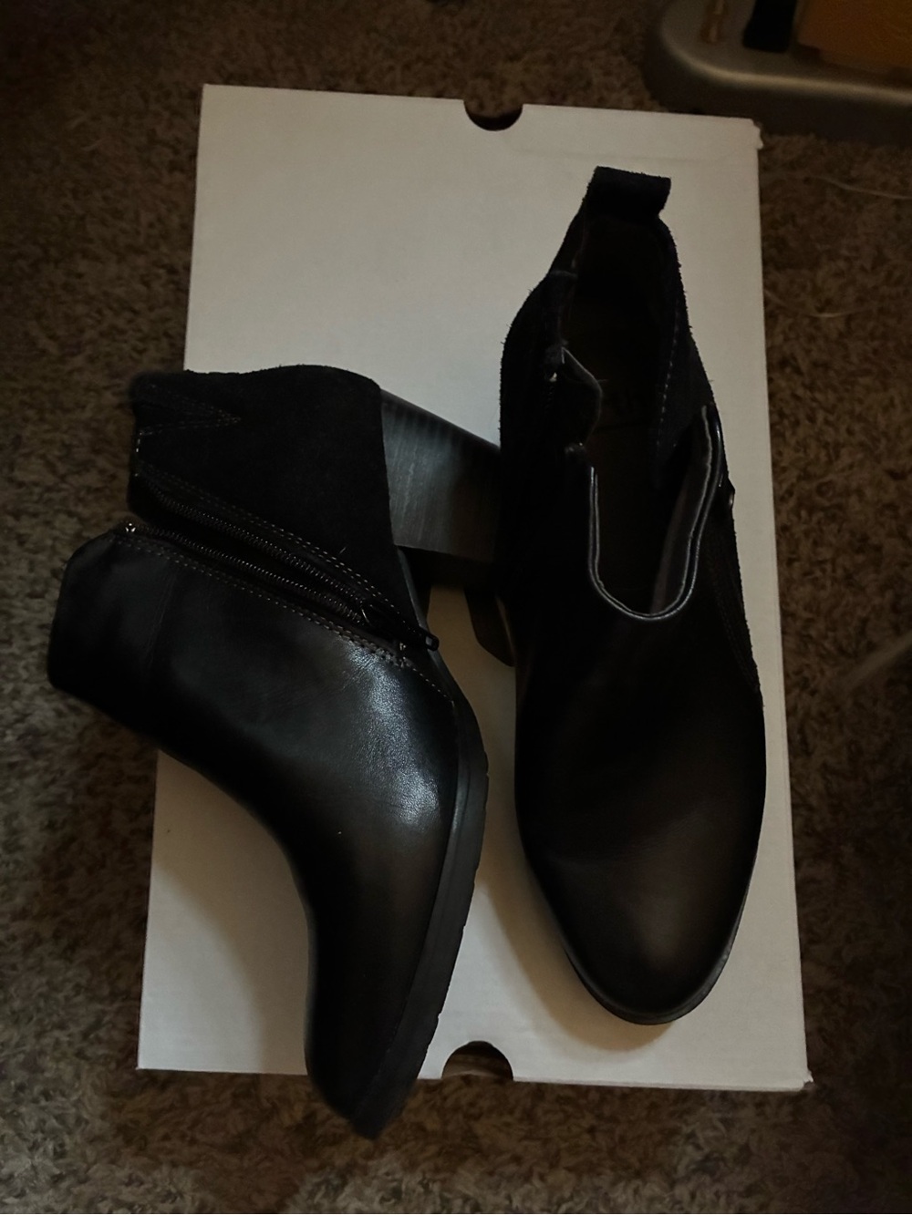 Earth Black Leather & Suede Ankle Booties